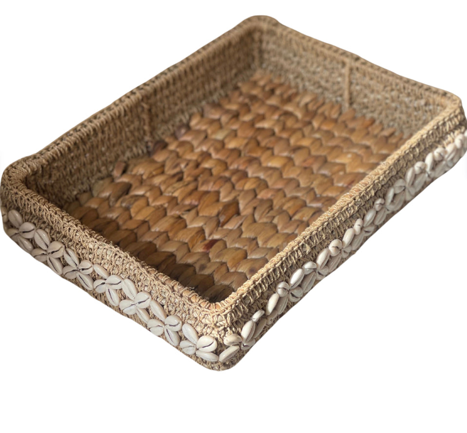 Shela tray