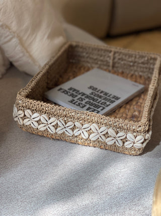 Shela tray