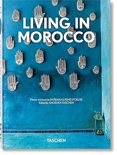 Libro Living in Morocco