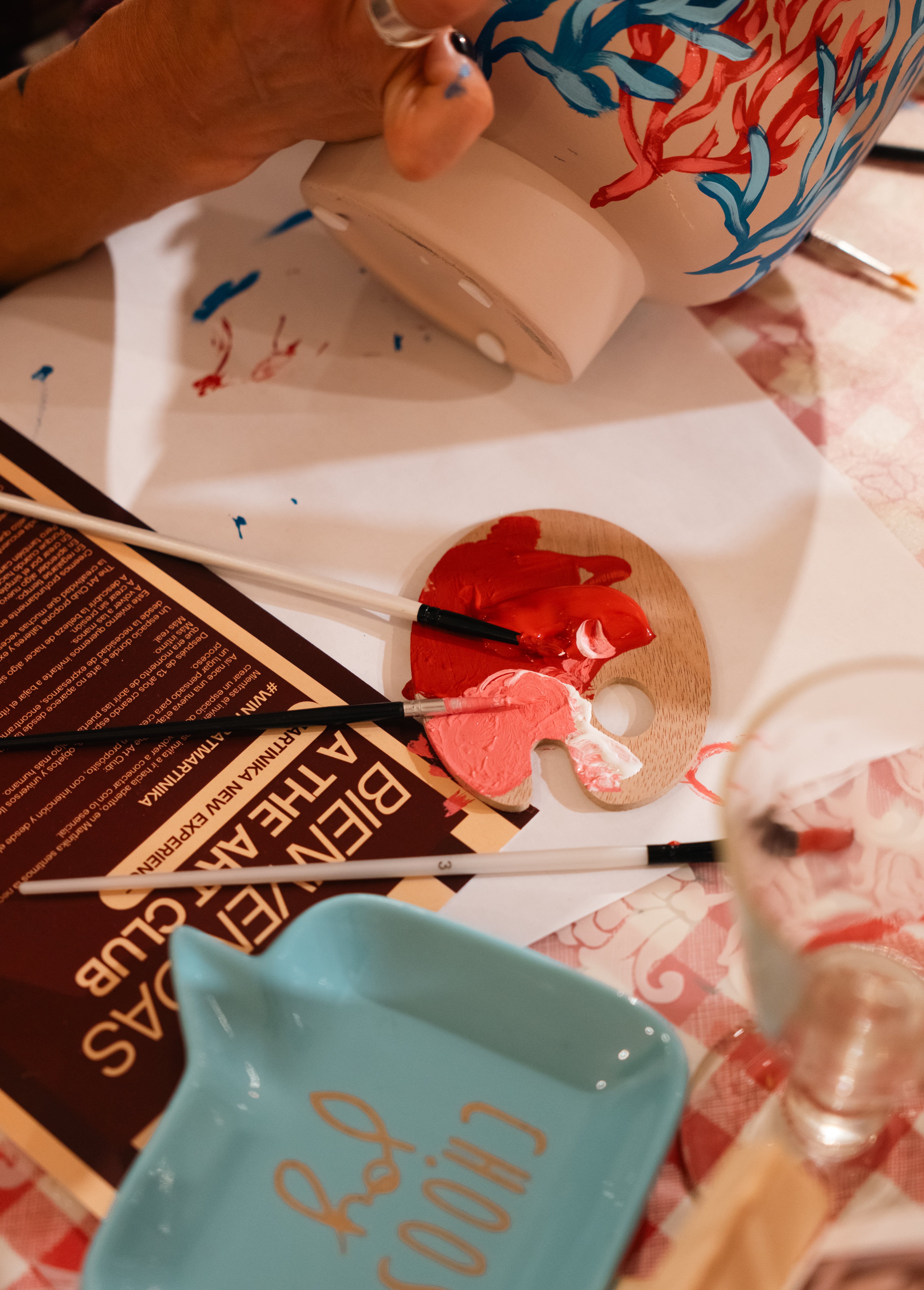TALLER PINTURA EN PORCELANA