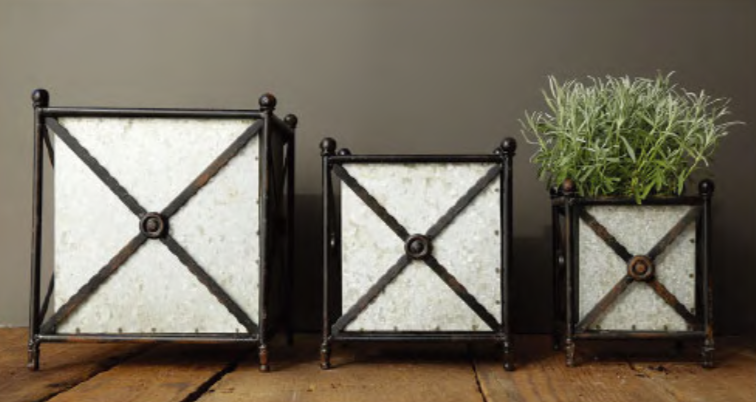 Metal planters set of 3